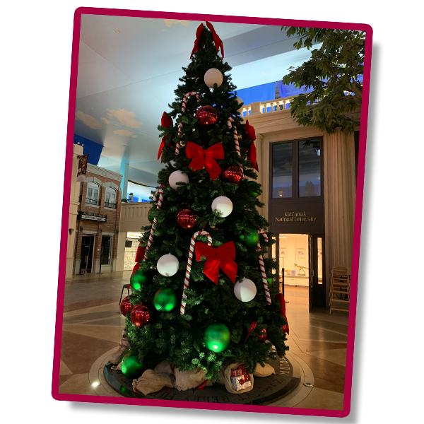 Christmas tree 600x600